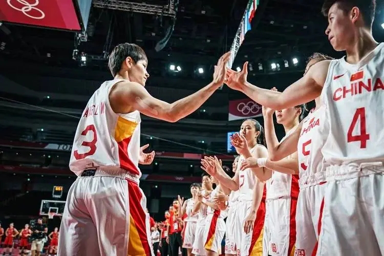 中国女篮勇夺亚运金牌 白象中国面同时牵手“三大球”