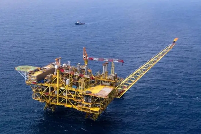 南海东部油田产量攀上新高峰 年产油气再破2000万吨